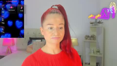 Lucia online show from November 23, 8:08 pm