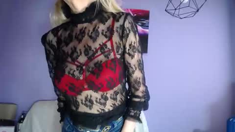  SleepyAbuela online show from April 25, 1:41 pm