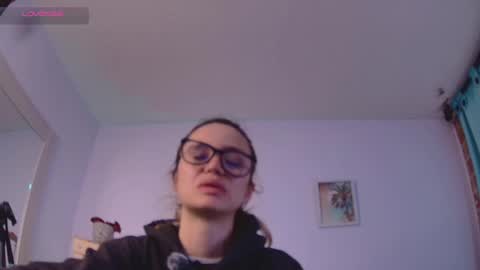 Snapshot of lucy_priincess chatting on February 26, 5:20 am lucy online show from February 26, 5:20 am