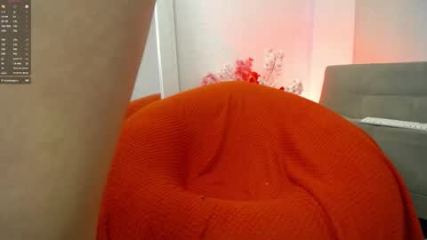 Snapshot of lucy_priincess chatting on November 22, 8:02 am lucy online show from November 22, 8:02 am