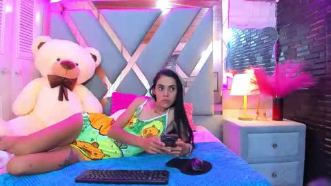 Snapshot of lucy_unlimited chatting on May 12, 7:27 am Lucy unlimit come back here online show from May 12, 7:27 am