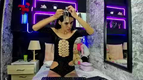 Snapshot of lucy_unlimited chatting on July 19, 9:02 am Lucy unlimit come back here online show from July 19, 9:02 am