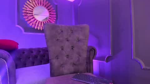 Lucy  online show from December 4, 9:57 pm