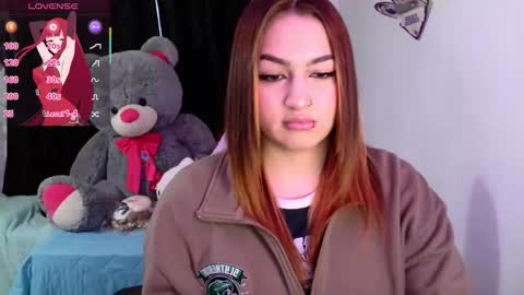 Snapshot of lucycherry__ chatting on November 10, 10:36 am LUCIA online show from November 10, 10:36 am