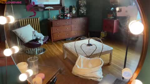 lucydreamsbaby online show from February 28, 12:32 am