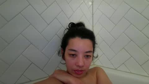 lucylitt25 online show from June 15, 1:57 pm