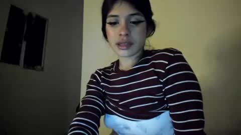 Snapshot of lucyportman chatting on June 5, 6:52 am lucyportman online show from June 5, 6:52 am
