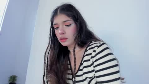 Snapshot of lucyportman chatting on July 15, 11:04 am lucyportman online show from July 15, 11:04 am