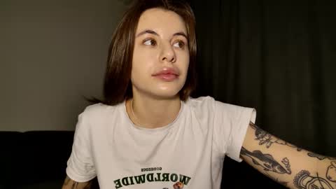 Lucy online show from February 8, 5:33 am