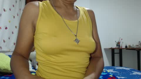 Snapshot of lucysexy4u chatting on June 18, 12:09 pm I am Luciana Martin... Welcome in my room online show from June 18, 12:09 pm