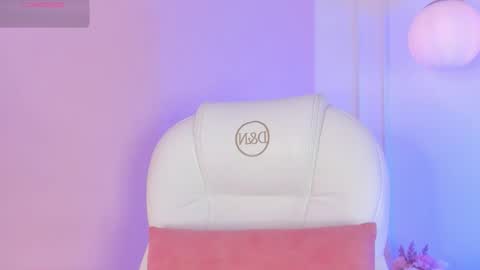 Lucy online show from November 10, 4:55 am