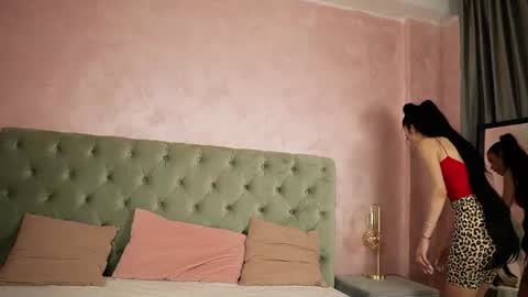 LucyWillow online show from June 18, 4:35 am
