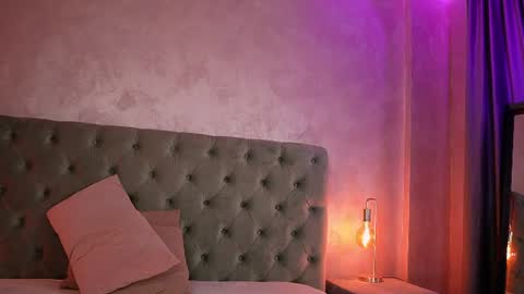 LucyWillow online show from June 23, 6:28 pm
