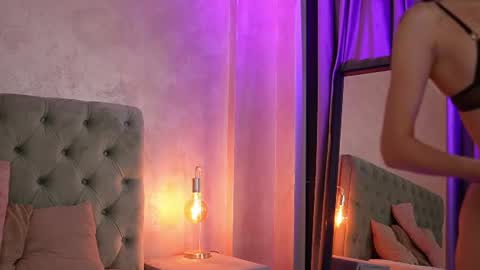 LucyWillow online show from July 30, 5:06 am