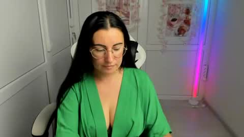 Snapshot of lucyycharm chatting on July 28, 12:48 pm Lucy online show from July 28, 12:48 pm