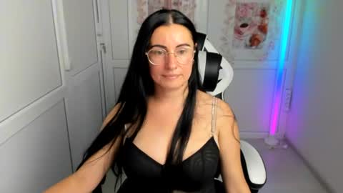 Snapshot of lucyycharm chatting on July 28, 2:13 pm Lucy online show from July 28, 2:13 pm