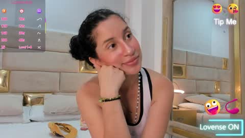 Snapshot of ludovicca_mark chatting on May 7, 8:25 pm Ludovicca Mark online show from May 7, 8:25 pm