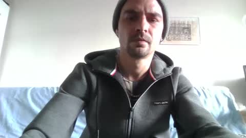 Snapshot of luffyman20 chatting on January 10, 11:43 am luffyman20 online show from January 10, 11:43 am