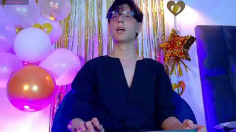 Lui online show from April 26, 2:20 am