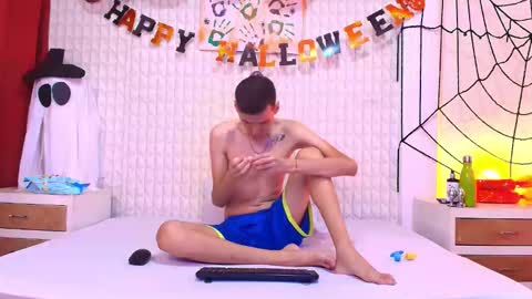 Snapshot of luigimarchetti chatting on October 25, 8:36 pm luigimarchetti online show from October 25, 8:36 pm