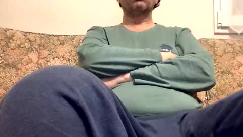 Snapshot of luigir51zas chatting on May 17, 8:49 pm Luis online show from May 17, 8:49 pm