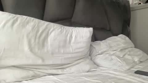 Snapshot of luis_7777 chatting on September 9, 10:48 am Luis online show from September 9, 10:48 am