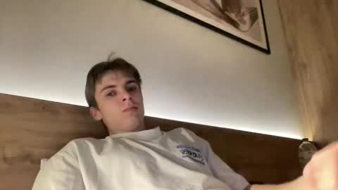 Snapshot of luis_7777 chatting on November 12, 4:29 pm Luis online show from November 12, 4:29 pm