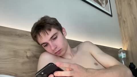 Snapshot of luis_7777 chatting on November 13, 10:47 am Luis online show from November 13, 10:47 am