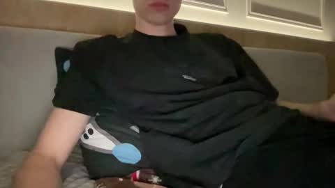 Luis online show from May 14, 7:31 pm