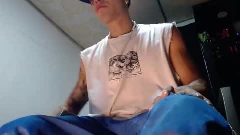 Luis AS online show from January 14, 11:42 pm