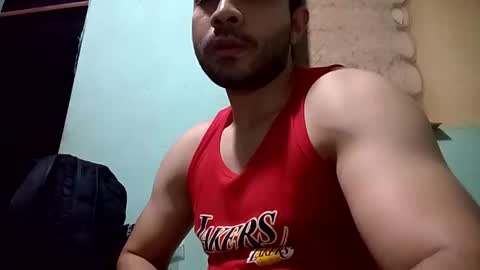 Snapshot of luis_hunk chatting on November 11, 7:52 am Andrew online show from November 11, 7:52 am