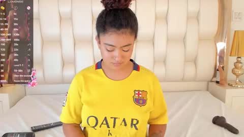 Snapshot of luisa_cameron chatting on January 12, 6:05 pm online show from January 12, 6:05 pm