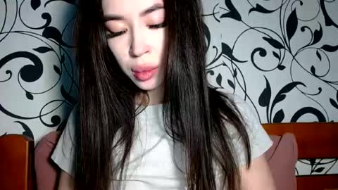 luisa lovedom online show from June 17, 7:22 am