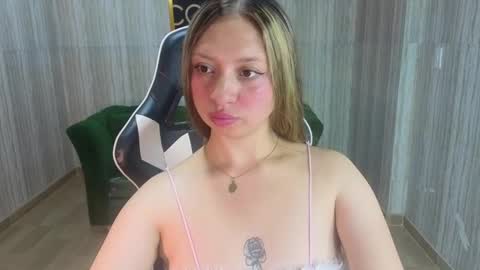 Snapshot of luisa_lulu_t chatting on October 9, 1:20 pm Luisa online show from October 9, 1:20 pm