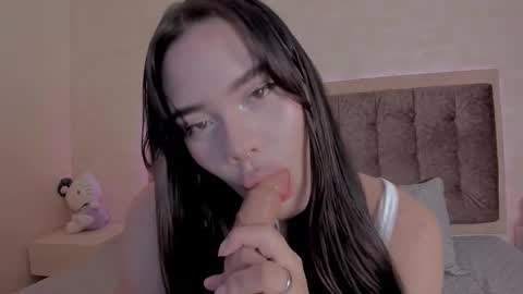 Luisa Giraldo online show from December 1, 6:57 pm