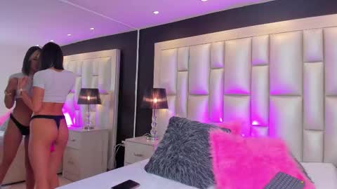 Luisa  online show from October 24, 4:20 am