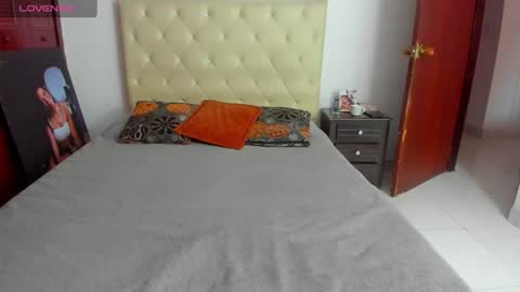 Snapshot of luissa_s1 chatting on July 3, 12:22 pm Luissa online show from July 3, 12:22 pm
