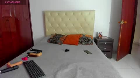 Snapshot of luissa_s1 chatting on July 11, 12:19 pm Luissa online show from July 11, 12:19 pm