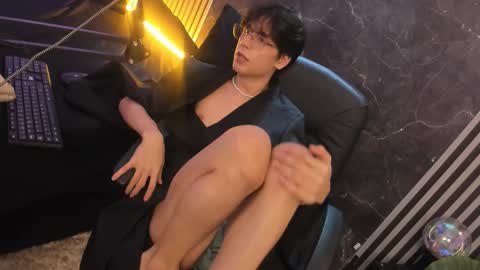 Snapshot of luixdust1 chatting on October 8, 4:54 am luixdust1 online show from October 8, 4:54 am