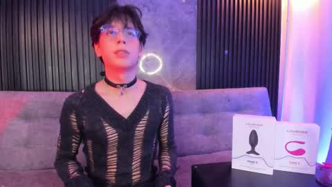 Snapshot of luixdust1 chatting on November 4, 5:28 am luixdust1 online show from November 4, 5:28 am