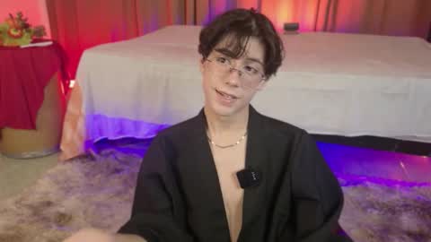 Snapshot of luixdust1 chatting on November 11, 6:02 am luixdust1 online show from November 11, 6:02 am