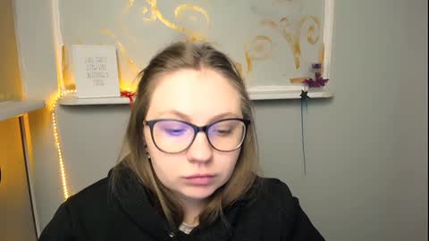 Luiza online show from December 2, 11:01 am