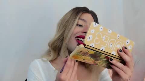 Luka Castillo online show from January 6, 7:39 pm