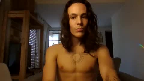 Snapshot of lukadaboy chatting on May 6, 5:40 pm Luka DaBoy online show from May 6, 5:40 pm