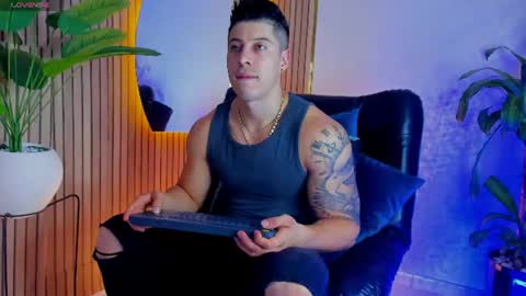 Snapshot of lukas_green1 chatting on June 15, 10:56 pm Lukas Green online show from June 15, 10:56 pm