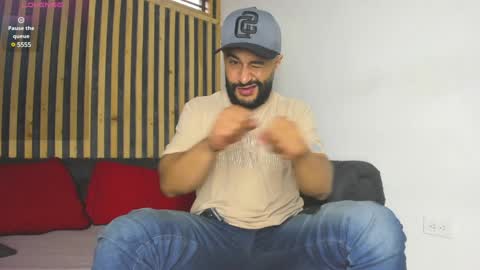 Snapshot of luke__09 chatting on December 23, 11:57 am LUKE online show from December 23, 11:57 am