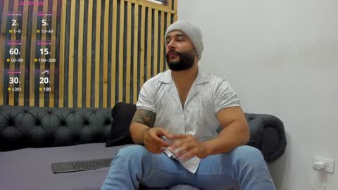 Snapshot of luke__09 chatting on December 26, 12:16 pm LUKE online show from December 26, 12:16 pm
