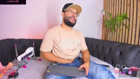 Snapshot of luke__09 chatting on January 8, 12:37 pm LUKE online show from January 8, 12:37 pm