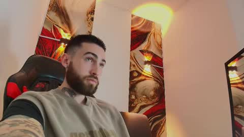 LUKE online show from October 25, 1:18 pm