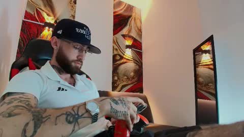 LUKE online show from November 17, 12:55 pm